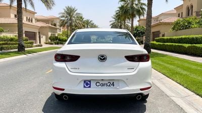 2025 Mazda 3 EVOLVE, bílá, 58 413 km, dovoz SAE — foto 4 z 16