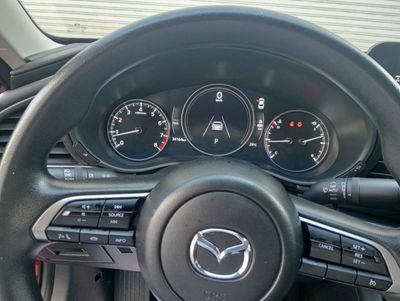 2025 Mazda 3 SELECT, Burgundy, 34 000 km, dovoz SAE — foto 10 z 16