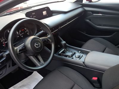 2025 Mazda 3 SELECT, Burgundy, 34 000 km, dovoz SAE — foto 8 z 16