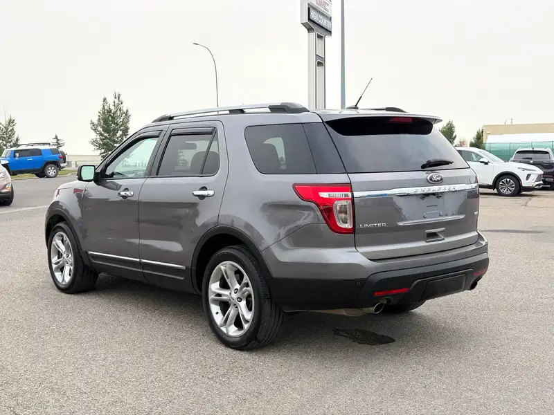 2014 Ford Explorer Limited, šedá, 125 538 km, dovoz Kanada — foto 3 z 12