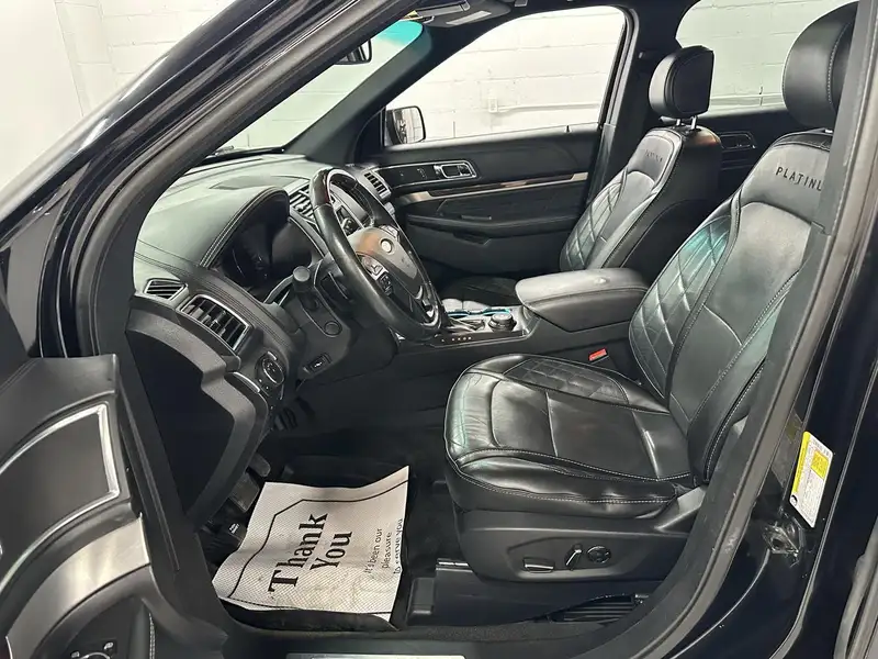 2017 Ford Explorer Platinum, černá, 172 649 km, dovoz Kanada — foto 6 z 12