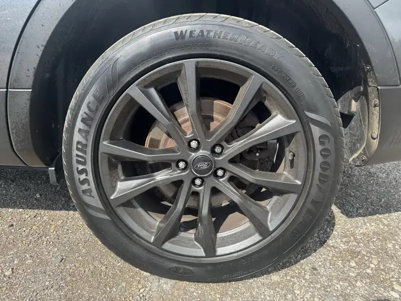 2017 Ford Explorer XLT 4x4 Automatic, šedá, 194 777 km, dovoz Kanada — foto 6 z 12