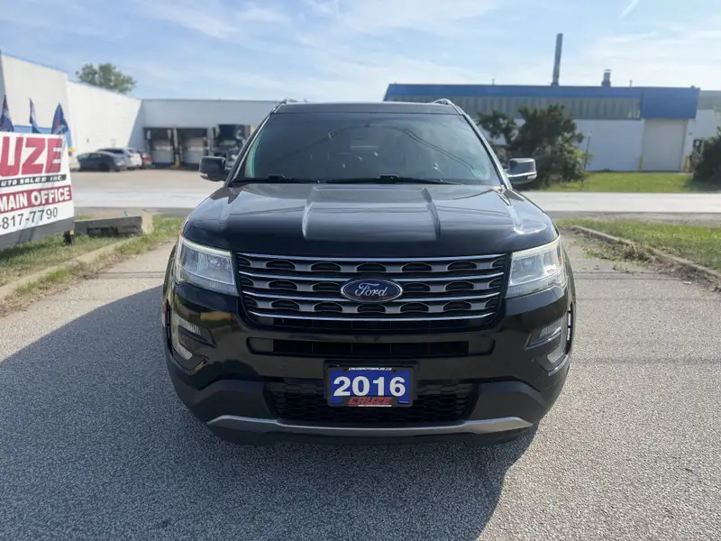 2016 Ford Explorer XLT 4dr 4x4 Automatic, černá, 145 400 km, dovoz Kanada — foto 2 z 12