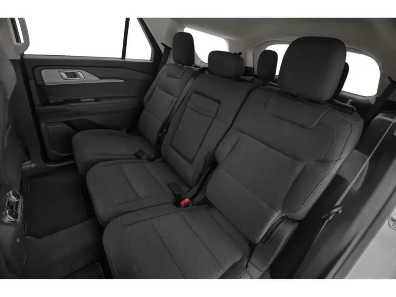 2026 Ford Explorer, šedá, 0 km, dovoz Kanada — foto 10 z 12