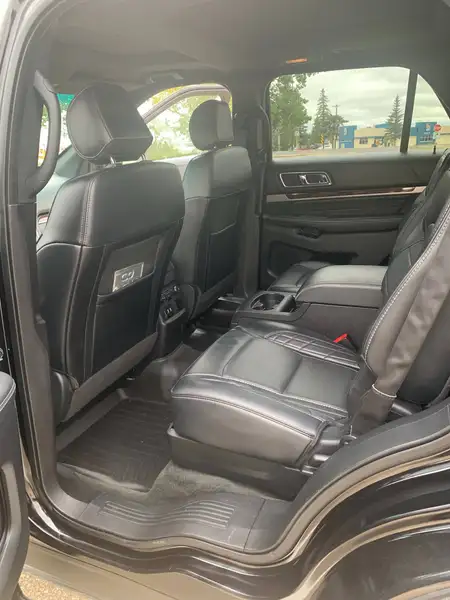 2017 Ford Explorer PLATINUM, černá, 200 500 km, dovoz Kanada — foto 7 z 12
