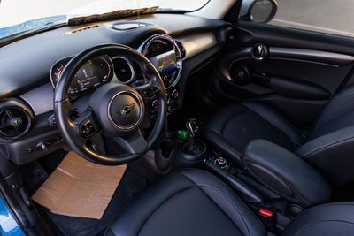 2022 MINI Cooper STANDARD, modrá, 22 500 km, dovoz SAE — foto 3 z 14