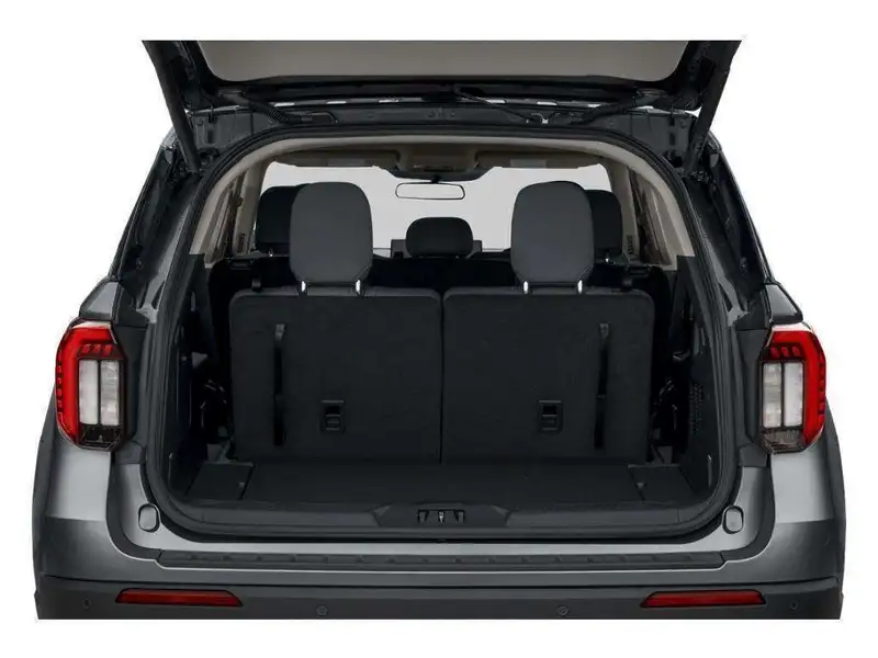 2026 Ford Explorer Active 200a Pkg, šedá, 0 km, dovoz Kanada — foto 6 z 10
