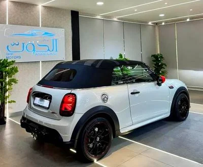 2022 MINI Cooper, bílá, 50 800 km, dovoz SAE — foto 10 z 16
