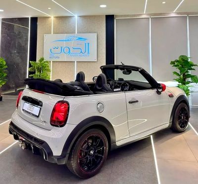 2022 MINI Cooper, bílá, 50 800 km, dovoz SAE — foto 13 z 16