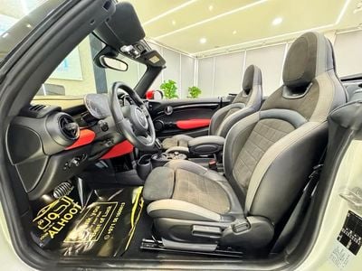 2022 MINI Cooper, bílá, 50 800 km, dovoz SAE — foto 15 z 16