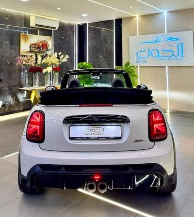 2022 MINI Cooper, bílá, 50 800 km, dovoz SAE — foto 6 z 16