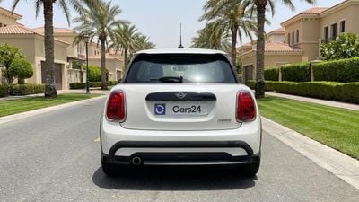 2024 MINI Cooper STANDARD, bílá, 63 624 km, dovoz SAE — foto 4 z 16