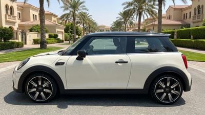 2022 MINI Cooper S, béžová, 61 235 km, dovoz SAE — foto 5 z 16