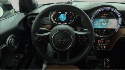 2022 MINI Cooper S, béžová, 61 235 km, dovoz SAE — foto 8 z 16