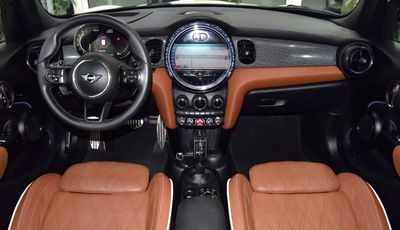 2022 MINI Cooper ., bílá, 53 000 km, dovoz SAE — foto 11 z 16