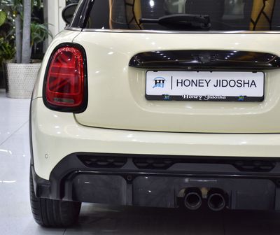 2022 MINI Cooper ., bílá, 53 000 km, dovoz SAE — foto 8 z 16