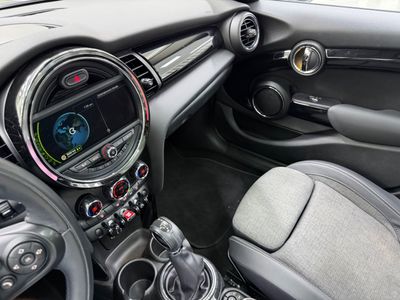 2016 MINI Cooper STANDARD, modrá, 103 000 km, dovoz SAE — foto 16 z 16