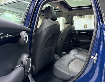 2016 MINI Cooper STANDARD, modrá, 103 000 km, dovoz SAE — foto 8 z 16