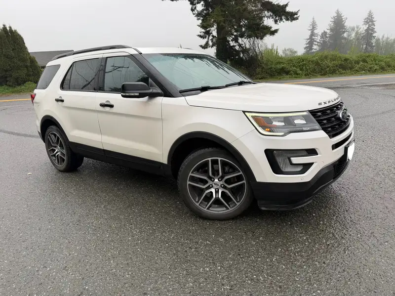 2016 Ford Explorer Sport, bílá, 186 200 km, dovoz Kanada — foto 3 z 12