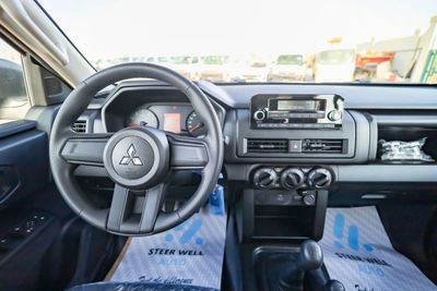2027 Mitsubishi L200, černá, 0 km, dovoz SAE — foto 15 z 27
