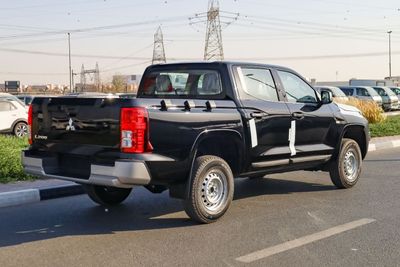 2027 Mitsubishi L200, černá, 0 km, dovoz SAE — foto 5 z 27