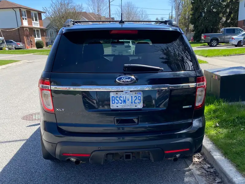 2014 Ford Explorer XLT, zelená, 207 221 km, dovoz Kanada — foto 3 z 12