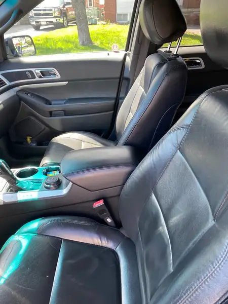 2014 Ford Explorer XLT, zelená, 207 221 km, dovoz Kanada — foto 7 z 12