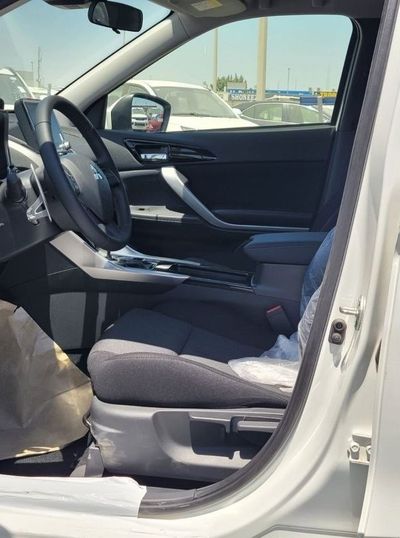 2023 Mitsubishi Eclipse, bílá, 0 km, dovoz SAE — foto 12 z 16