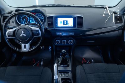 2015 Mitsubishi Lancer Evolution, bílá, 107 750 km, dovoz SAE — foto 6 z 13