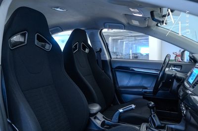 2015 Mitsubishi Lancer Evolution, bílá, 107 750 km, dovoz SAE — foto 7 z 13