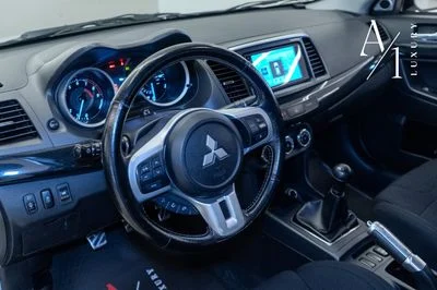 2015 Mitsubishi Lancer Evolution, bílá, 107 750 km, dovoz SAE — foto 8 z 13