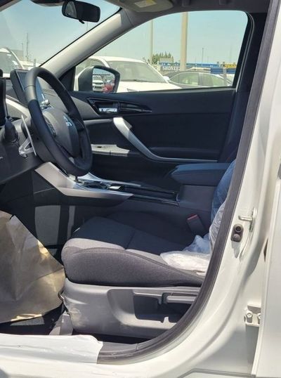 2024 Mitsubishi Eclipse, bílá, 0 km, dovoz SAE — foto 12 z 16