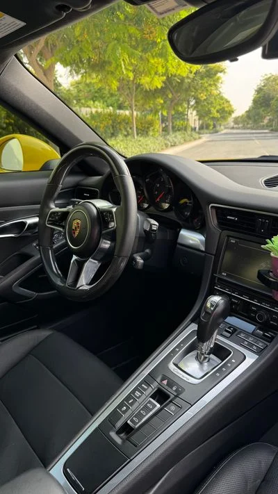 2012 Porsche 911, žlutá, 77 240 km, dovoz SAE — foto 10 z 14