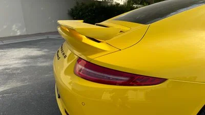 2012 Porsche 911, žlutá, 77 240 km, dovoz SAE — foto 9 z 14