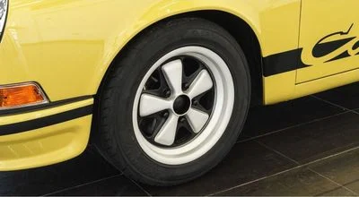 1982 Porsche 911, žlutá, 4 000 km, dovoz SAE — foto 10 z 15