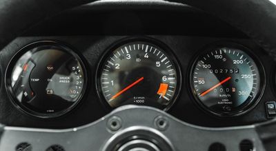 1982 Porsche 911, žlutá, 4 000 km, dovoz SAE — foto 14 z 15