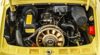 1982 Porsche 911, žlutá, 4 000 km, dovoz SAE — foto 7 z 15