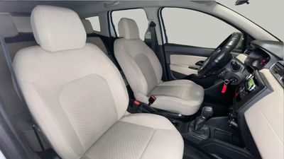 2022 Renault Duster PE, bílá, 85 052 km, dovoz SAE — foto 12 z 16