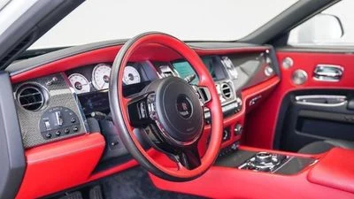 2017 Rolls-Royce Ghost SWB, bílá, 49 943 km, dovoz SAE — foto 4 z 16
