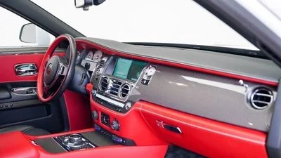 2017 Rolls-Royce Ghost SWB, bílá, 49 943 km, dovoz SAE — foto 7 z 16