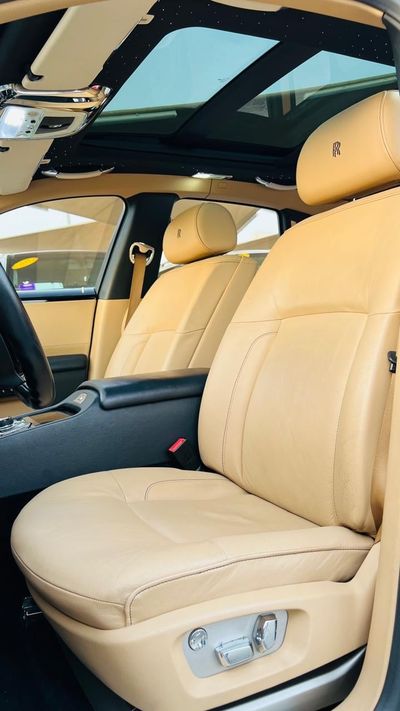 2012 Rolls-Royce Ghost STANDARD, černá, 85 000 km, dovoz SAE — foto 12 z 16
