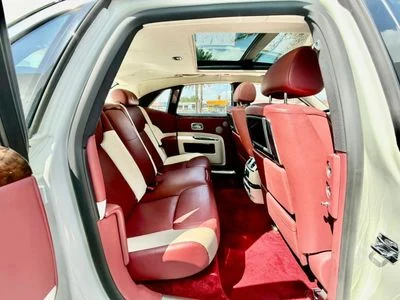 2017 Rolls-Royce Ghost SWB, bílá, 49 000 km, dovoz SAE — foto 11 z 14