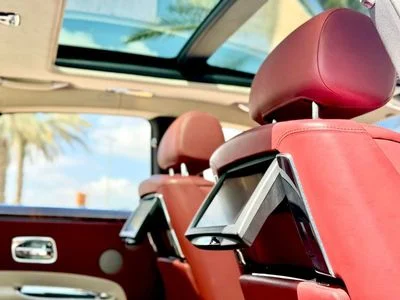 2017 Rolls-Royce Ghost SWB, bílá, 49 000 km, dovoz SAE — foto 14 z 14
