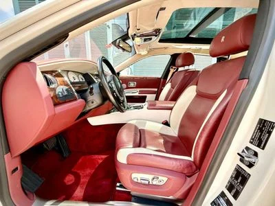 2017 Rolls-Royce Ghost SWB, bílá, 49 000 km, dovoz SAE — foto 5 z 14