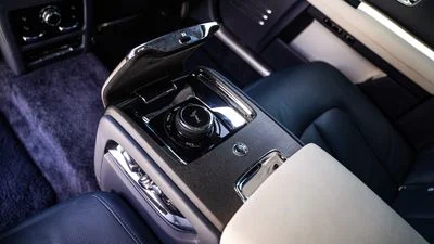 2022 Rolls-Royce Ghost, bílá, 29 000 km, dovoz SAE — foto 12 z 16