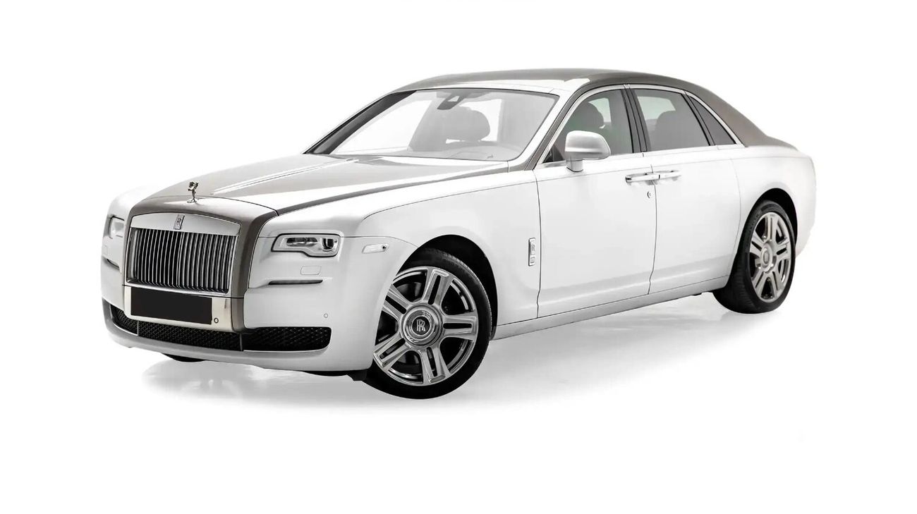 2017 Rolls-Royce Ghost SWB, bílá, 42 050 km, dovoz SAE — foto 1