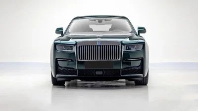2022 Rolls-Royce Ghost, zelená, 7 000 km, dovoz SAE — foto 2 z 16
