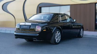 2011 Rolls-Royce Phantom STANDARD, černá, 43 000 km, dovoz SAE — foto 4 z 16