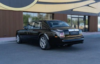 2011 Rolls-Royce Phantom STANDARD, černá, 43 000 km, dovoz SAE — foto 6 z 16