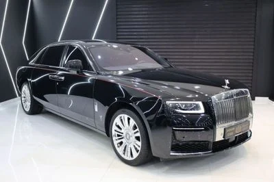2022 Rolls-Royce Ghost EWB, černá, 47 000 km, dovoz SAE — foto 3 z 16